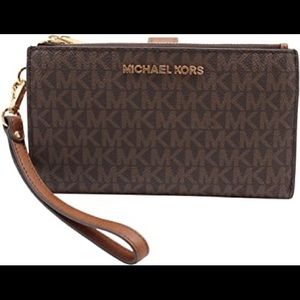 Michael Kors Wristlet